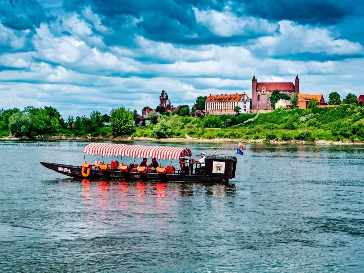 Hotel Zamek Ґнєв Екстер'єр фото