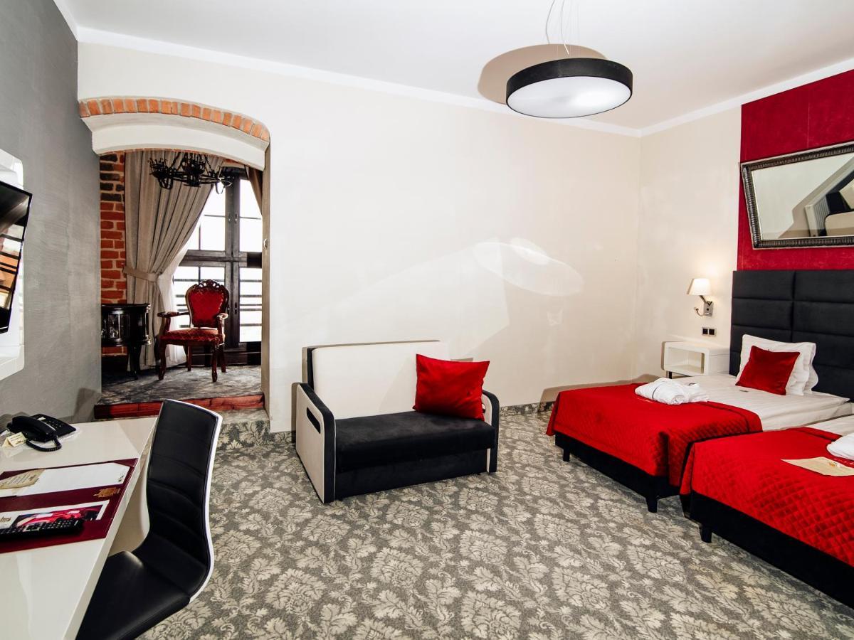Hotel Zamek Ґнєв Екстер'єр фото