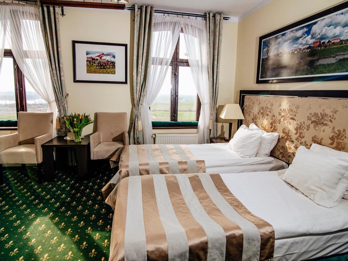 Hotel Zamek Ґнєв Екстер'єр фото